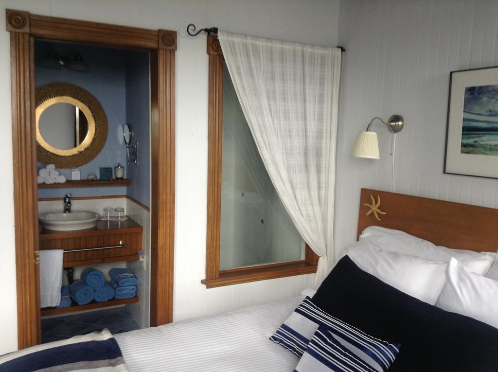 Auberge Bleu Sur Mer Hotel Port-Daniel Room photo